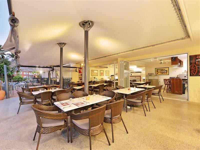 Cairns Queenslander Hotel & Apartments Екстер'єр фото