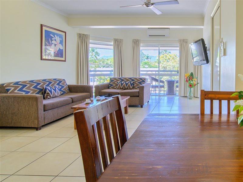 Cairns Queenslander Hotel & Apartments Екстер'єр фото