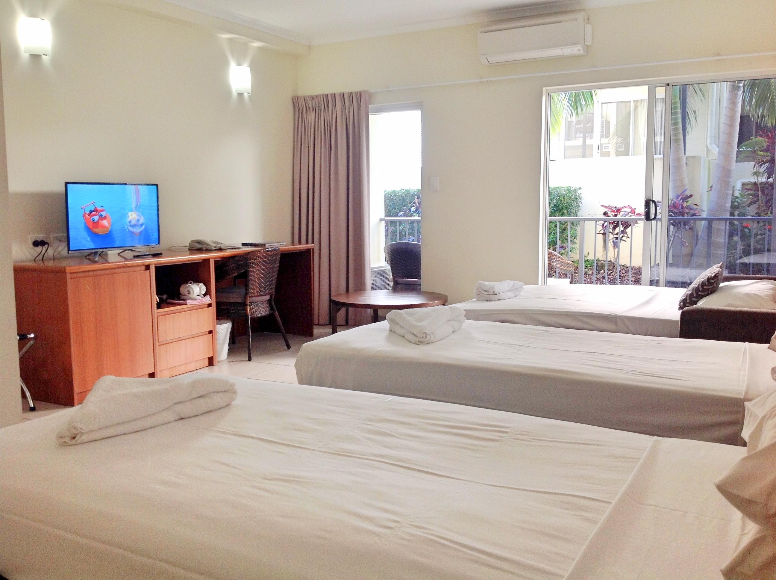 Cairns Queenslander Hotel & Apartments Екстер'єр фото