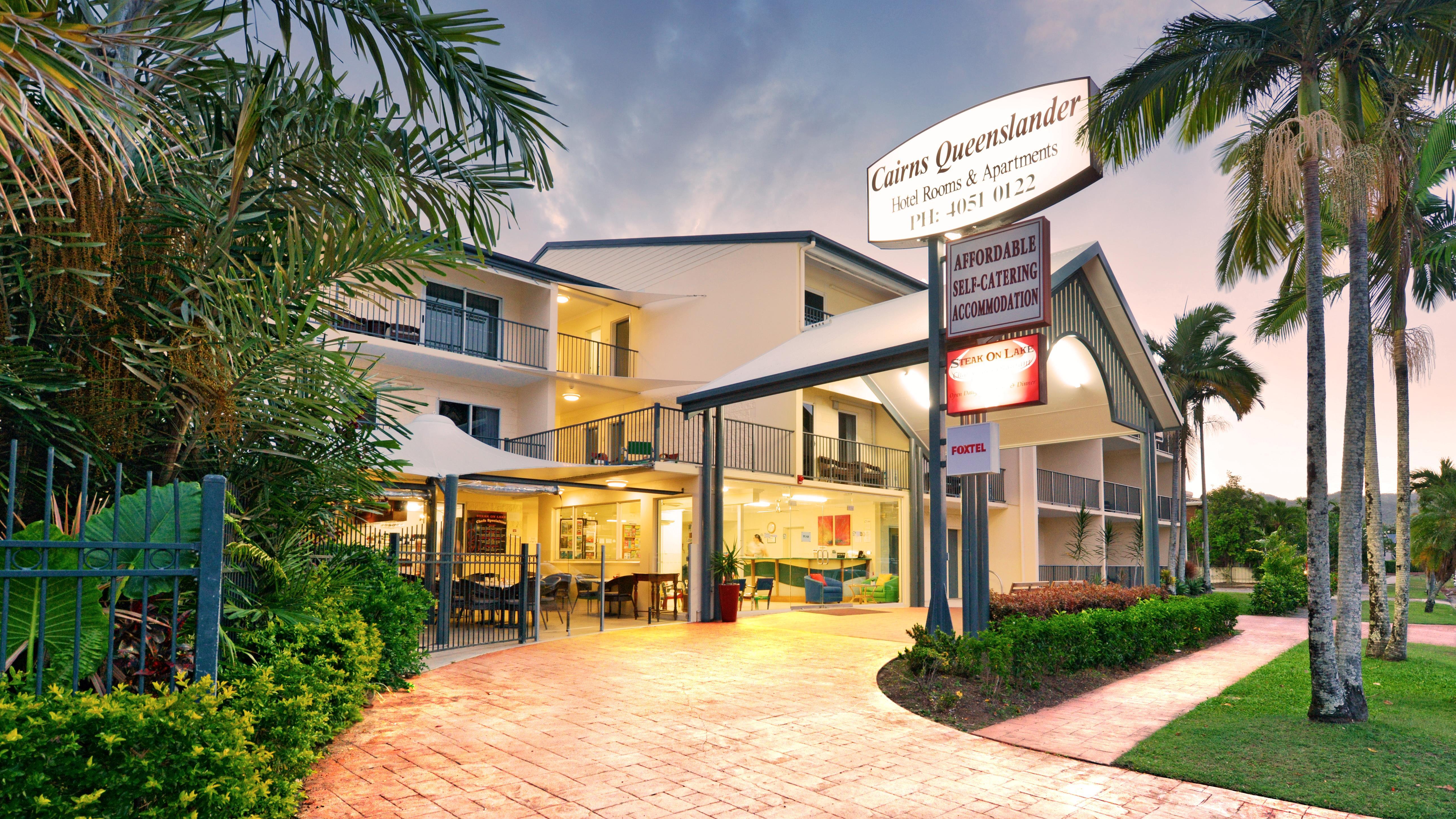 Cairns Queenslander Hotel & Apartments Екстер'єр фото