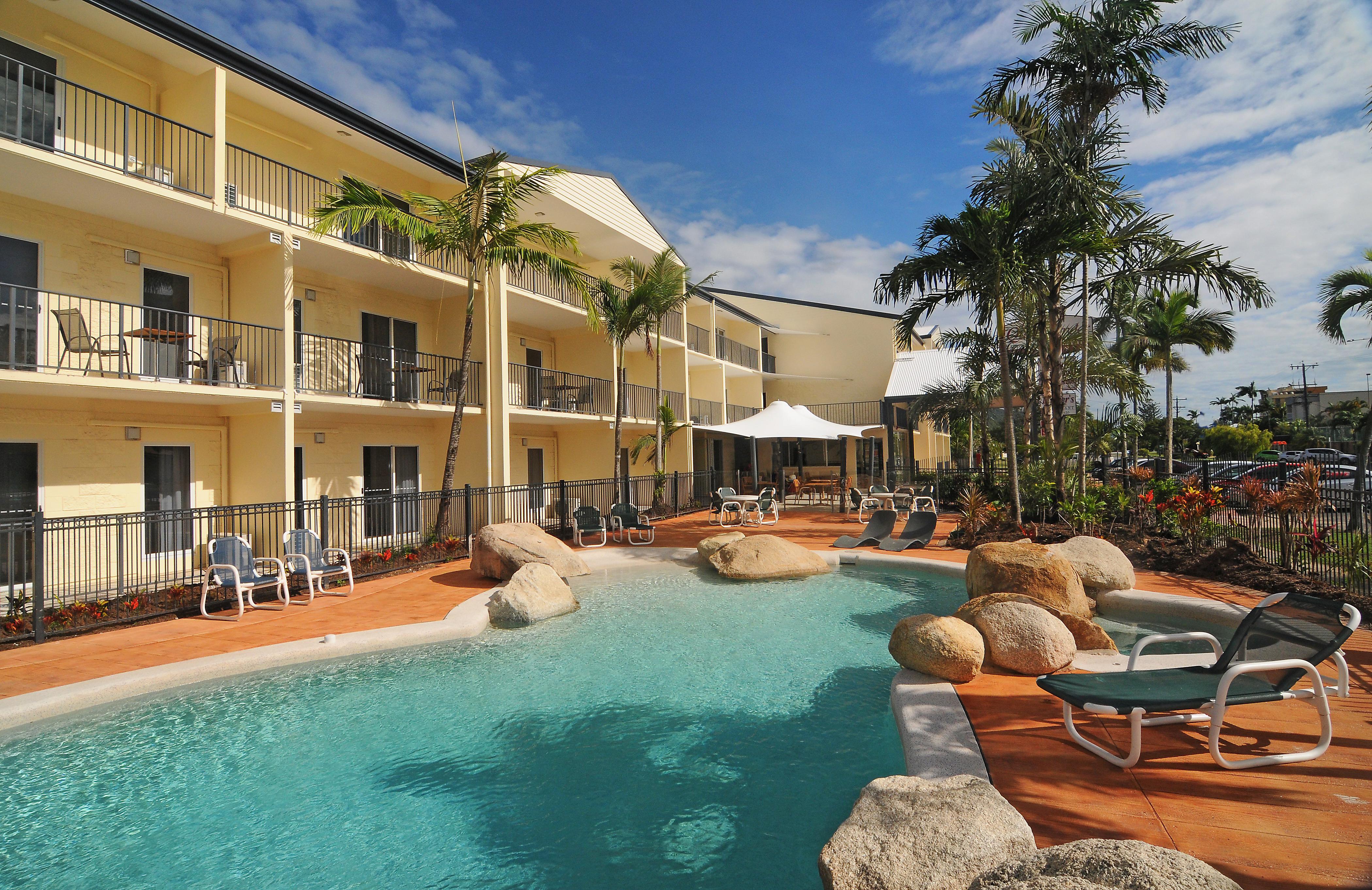 Cairns Queenslander Hotel & Apartments Екстер'єр фото