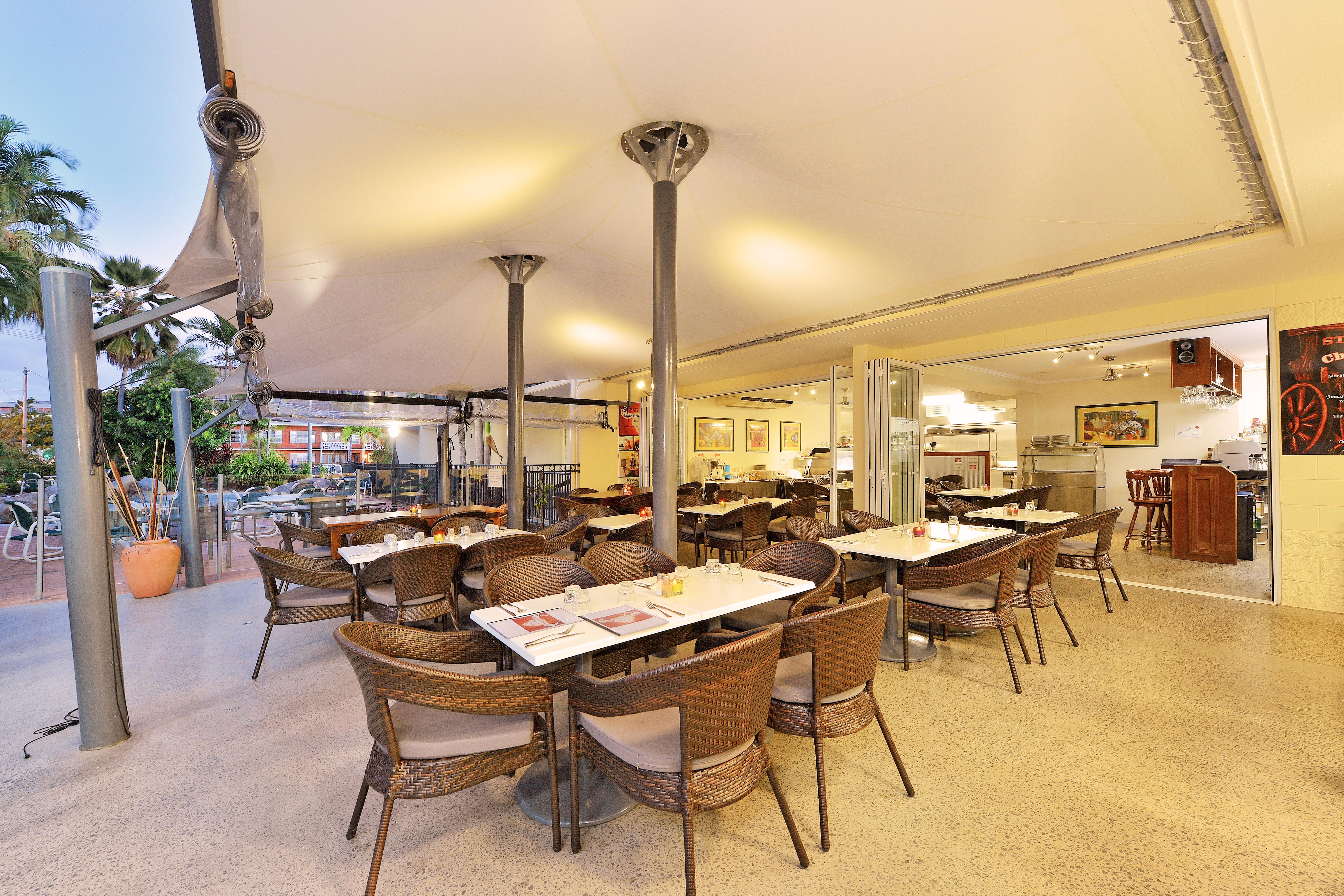 Cairns Queenslander Hotel & Apartments Екстер'єр фото