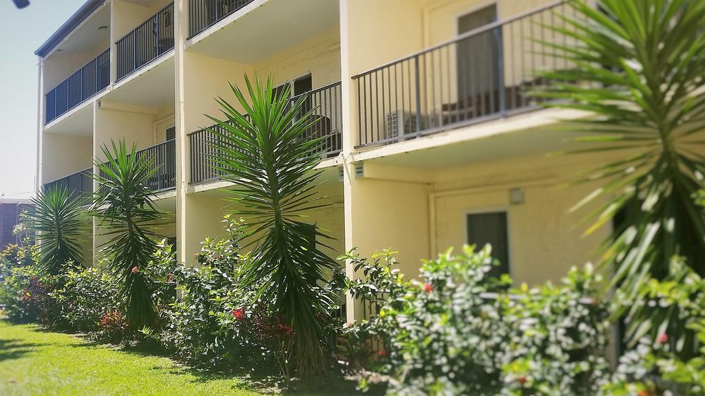 Cairns Queenslander Hotel & Apartments Екстер'єр фото